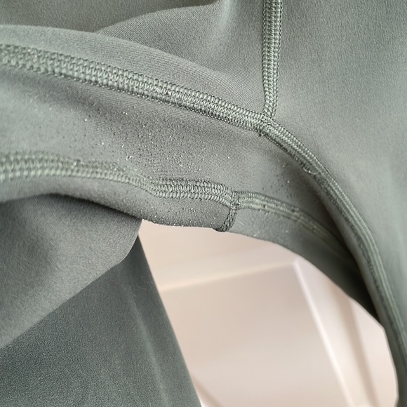 🍋 lululemon align capri leggings, olive green, size 6 (small) - Picture 14 of 16